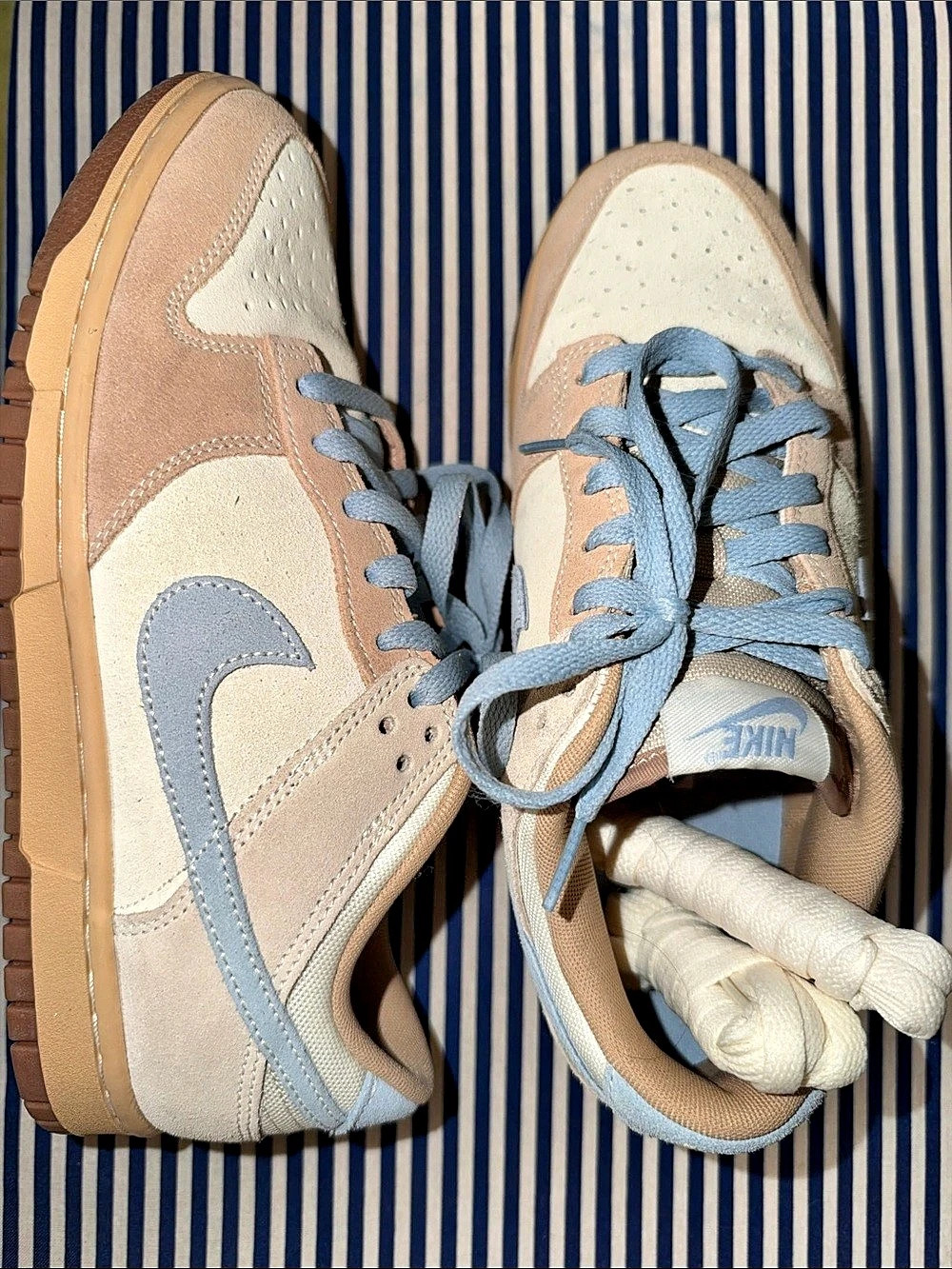 Nike Dunk Low LX Blue Suede Blue & Beige Sneakers